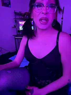 MiniMonroe online show from November 29, 2025, 10:18 am