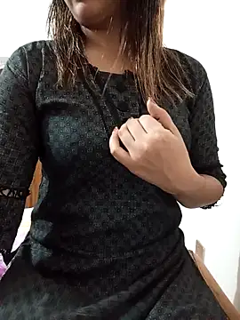 Tanha18 online show from May 10, 2026, 1:16 pm