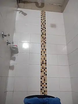 SlingingAsteroid online show from October 28, 2025, 5:37 pm