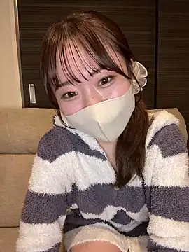 Snapshot of yura_ra_ra chatting on February 21, 2026, 11:39 pm yura ra ra online show from February 21, 2026, 11:39 pm