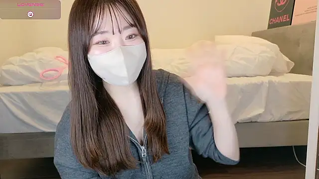 yura ra ra online show from May 5, 2026, 1:19 pm