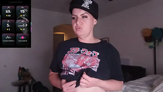 BellaBlueBBW online show from May 1, 2026, 6:07 am