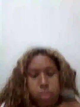 Snapshot of Camilanifeta chatting on December 23, 2025, 1:47 am Camilanifeta online show from December 23, 2025, 1:47 am