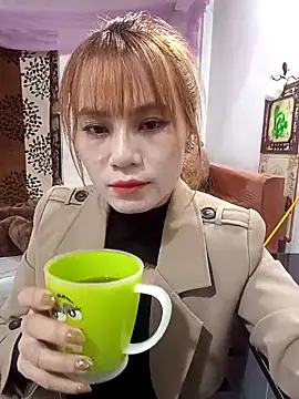 Labi2k online show from November 19, 2025, 2:28 pm