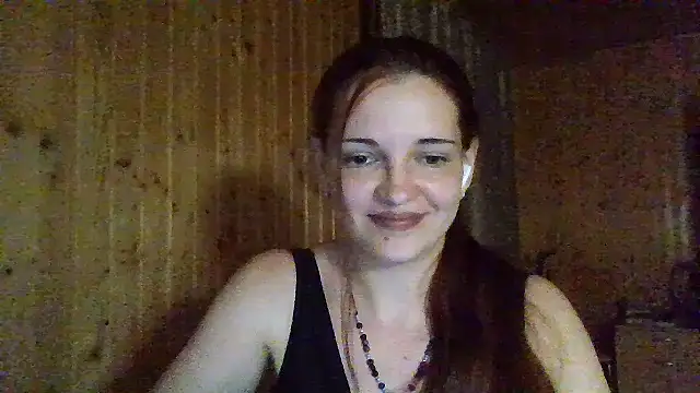 Snapshot of AmeliieLaFleur chatting on May 17, 2026, 7:32 pm AmeliieLaFleur online show from May 17, 2026, 7:32 pm