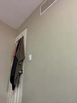 AlyssaRay online show from April 23, 2026, 5:59 pm