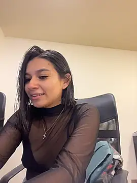 AlyssaRay online show from April 27, 2026, 5:11 pm