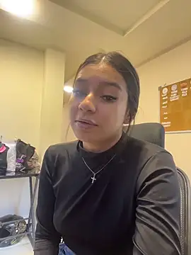 AlyssaRay online show from April 29, 2026, 5:30 pm