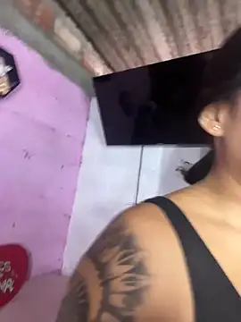 Snapshot of AlyssaRay chatting on May 21, 2026, 3:41 pm AlyssaRay online show from May 21, 2026, 3:41 pm