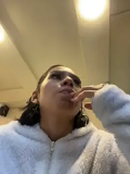 Snapshot of AlyssaRay chatting on May 25, 2026, 1:50 pm AlyssaRay online show from May 25, 2026, 1:50 pm