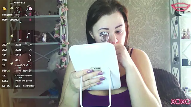 kiksee  online show from March 9, 2026, 8:51 am