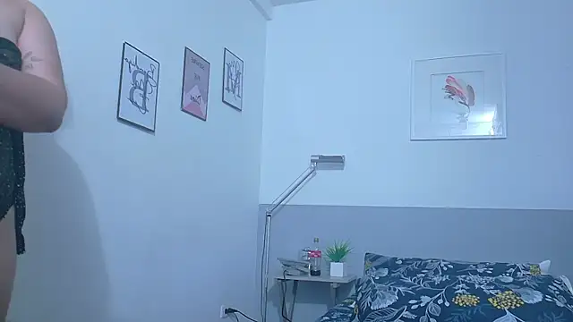 chubbykinkyygirl online show from January 10, 2026, 1:13 pm