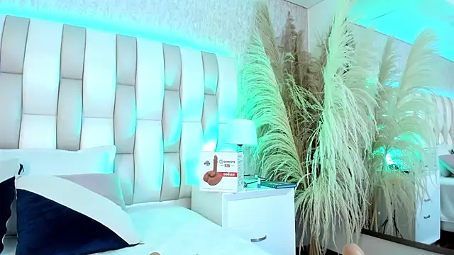 Snapshot of Ari_lynn_ chatting on March 18, 2026, 3:20 am Ari lynn online show from March 18, 2026, 3:20 am