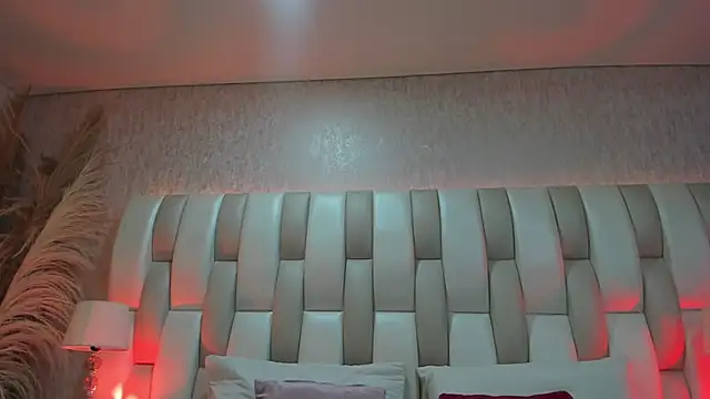 Snapshot of Ari_lynn_ chatting on March 24, 2026, 3:11 am Ari lynn online show from March 24, 2026, 3:11 am