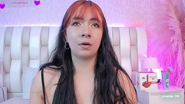 Ari lynn  online show from April 23, 2026, 3:19 am
