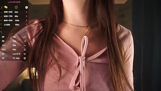  Cute World  online show from October 29, 2025, 9:38 pm