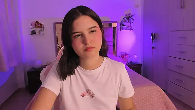 Snapshot of MIACUTEE_ chatting on March 2, 2026, 10:05 pm MIACUTEE online show from March 2, 2026, 10:05 pm