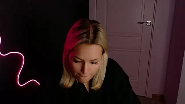 Eva Mooor online show from October 26, 2025, 12:05 am