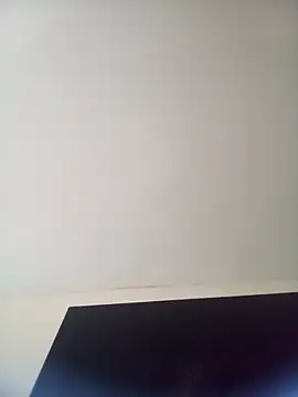 Mia-mrocia online show from April 27, 2026, 2:48 pm