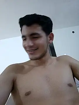 Snapshot of Alessandrorous chatting on October 28, 2025, 1:20 am Alessandrorous online show from October 28, 2025, 1:20 am