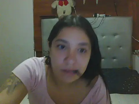 Snapshot of Doll_Melody chatting on October 12, 2025, 1:54 pm Doll Melody online show from October 12, 2025, 1:54 pm