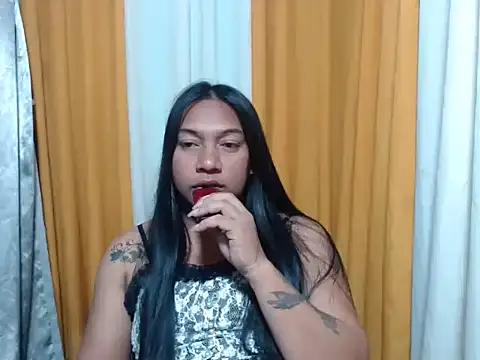 ellah morenax online show from July 7, 2026, 8:24 pm