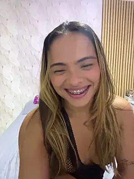 Snapshot of safadinhaquenteW chatting on May 1, 2026, 8:02 pm safadinhaquenteW online show from May 1, 2026, 8:02 pm