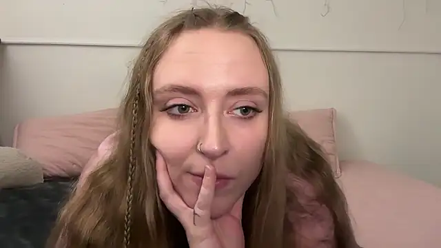 Pattyworld69 online show from May 10, 2026, 5:34 am