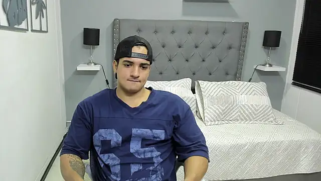 violeta and maxx online show from December 16, 2025, 12:37 am