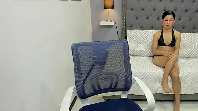 violeta and maxx online show from December 19, 2025, 12:50 am