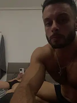 Camaraman05 online show from November 8, 2025, 6:46 am