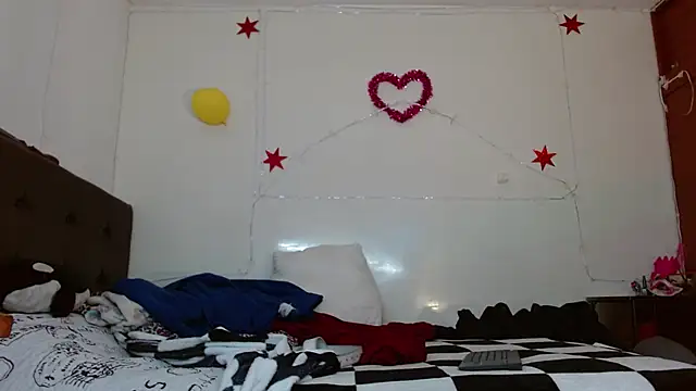 Snapshot of picante70_ chatting on October 15, 2025, 11:10 am picante70 online show from October 15, 2025, 11:10 am