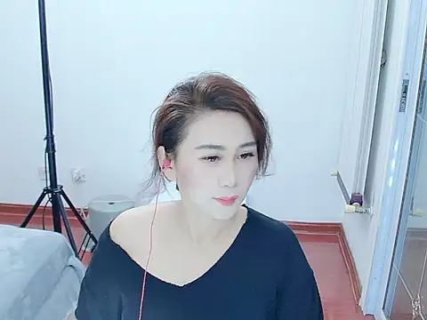 Snapshot of -dandan chatting on October 18, 2025, 12:28 pm -dandan online show from October 18, 2025, 12:28 pm