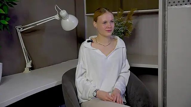 Snapshot of AletaKettler chatting on October 13, 2025, 10:59 am AletaKettler online show from October 13, 2025, 10:59 am