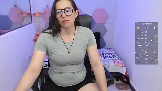 Lui Fer01 online show from October 15, 2025, 10:37 am