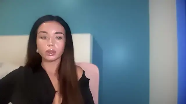 Ravolinn online show from February 9, 2026, 3:49 pm