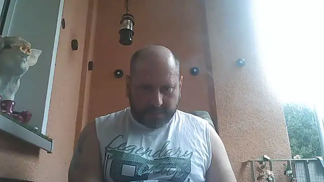 Snapshot of Couplemanxt1986 chatting on October 13, 2025, 2:06 pm Couplemanxt1986 online show from October 13, 2025, 2:06 pm
