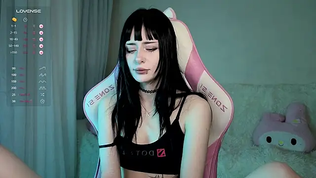 MiranaLieberttt online show from March 12, 2026, 8:15 pm