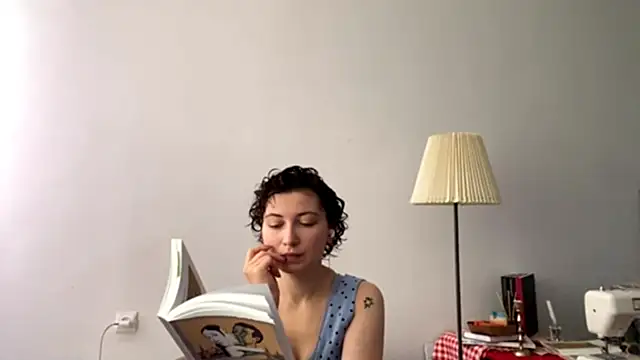 AlyseDietrich online show from October 13, 2025, 7:41 am