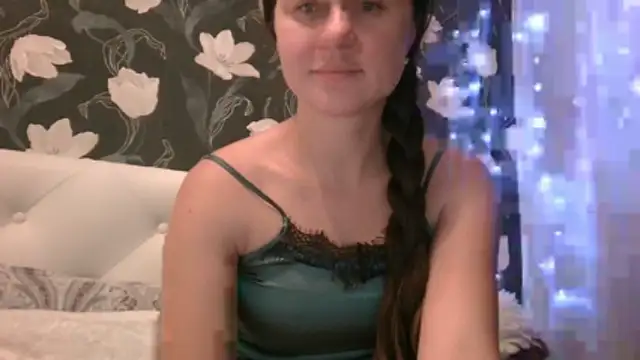 GiaaCaranggi online show from November 27, 2025, 7:49 pm