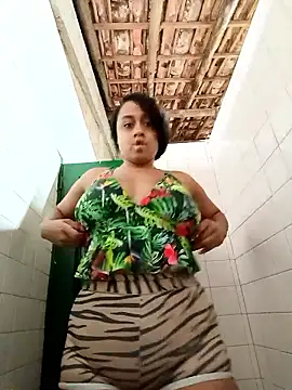 lacrespa24 online show from November 11, 2025, 2:28 pm