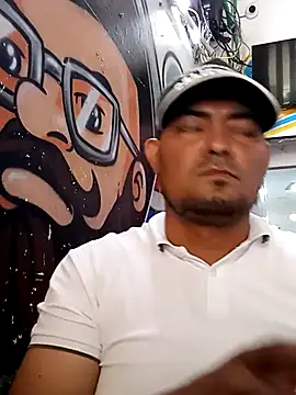 Snapshot of sexyandres_23 chatting on April 14, 2026, 3:51 pm sexyandres 23 online show from April 14, 2026, 3:51 pm