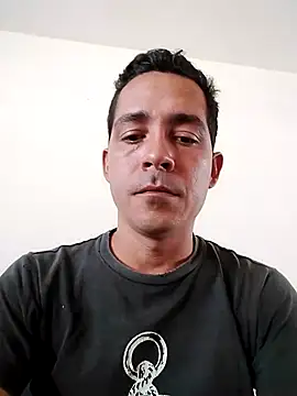 Snapshot of David_man33 chatting on October 17, 2025, 6:43 pm David man33 online show from October 17, 2025, 6:43 pm