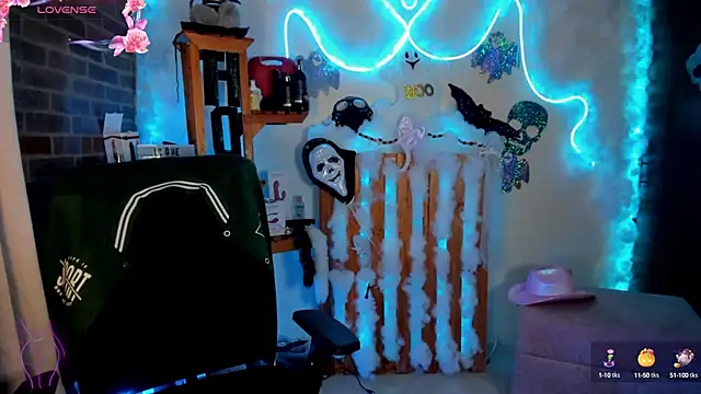 Lizz martins online show from October 18, 2025, 12:57 am