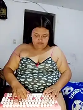 natt-bigass online show from December 4, 2025, 2:54 am