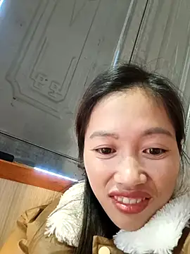 -Paige- online show from November 19, 2025, 5:07 am