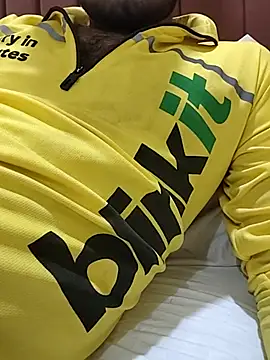 Snapshot of Money_girl_ chatting on November 8, 2025, 4:07 pm Money girl online show from November 8, 2025, 4:07 pm