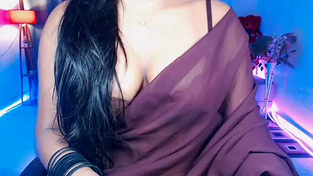 Snapshot of Rashiii_ chatting on May 20, 2026, 3:34 am Rashiii online show from May 20, 2026, 3:34 am