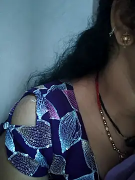 Snapshot of Rayal_bhabi chatting on July 22, 2026, 12:35 am Rayal bhabi online show from July 22, 2026, 12:35 am