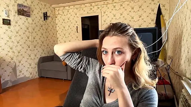 AmeliLia online show from March 23, 2026, 11:47 am